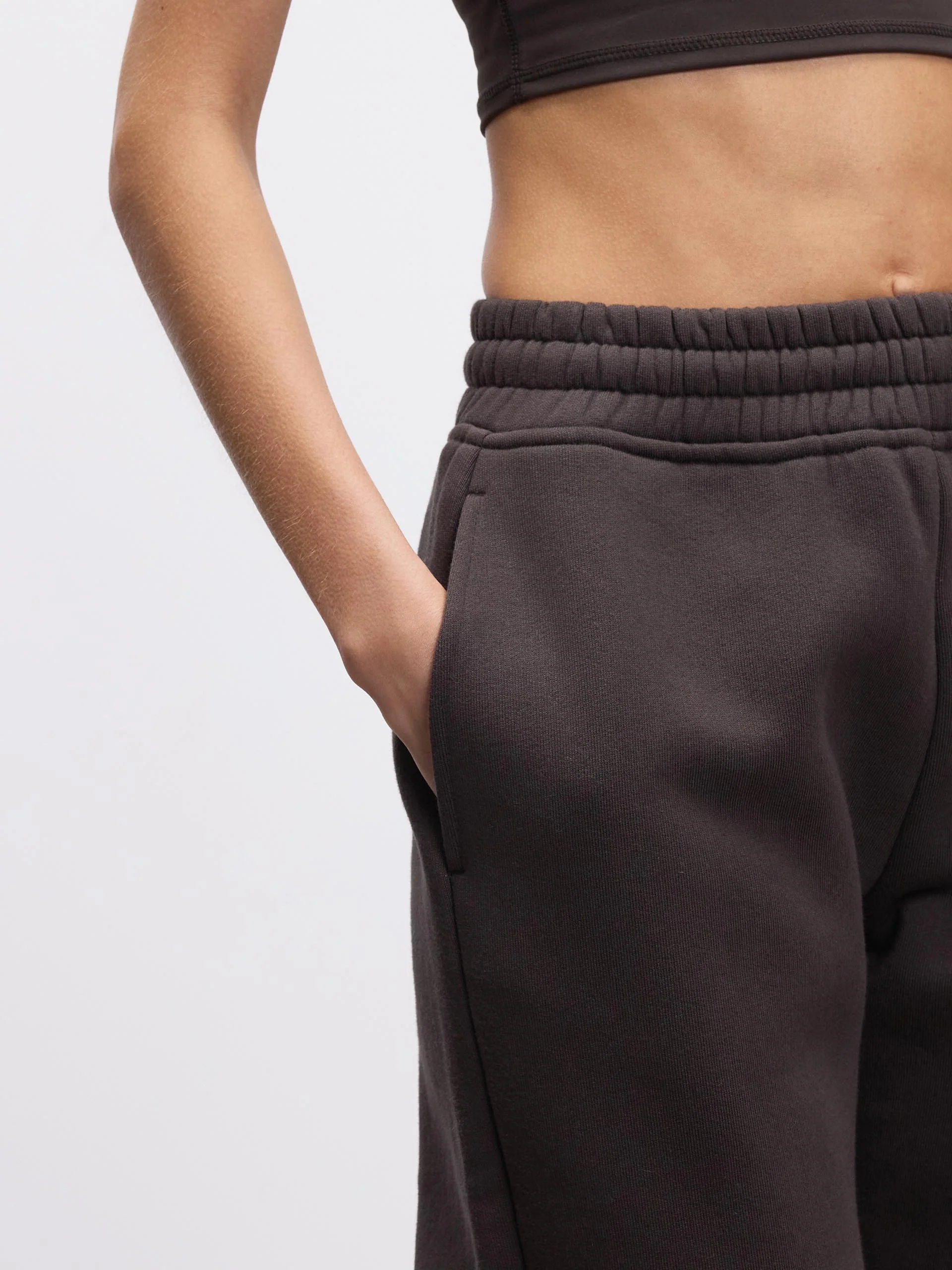 Womens Relaxed Cuffed Jogger in Brown - Image 4
