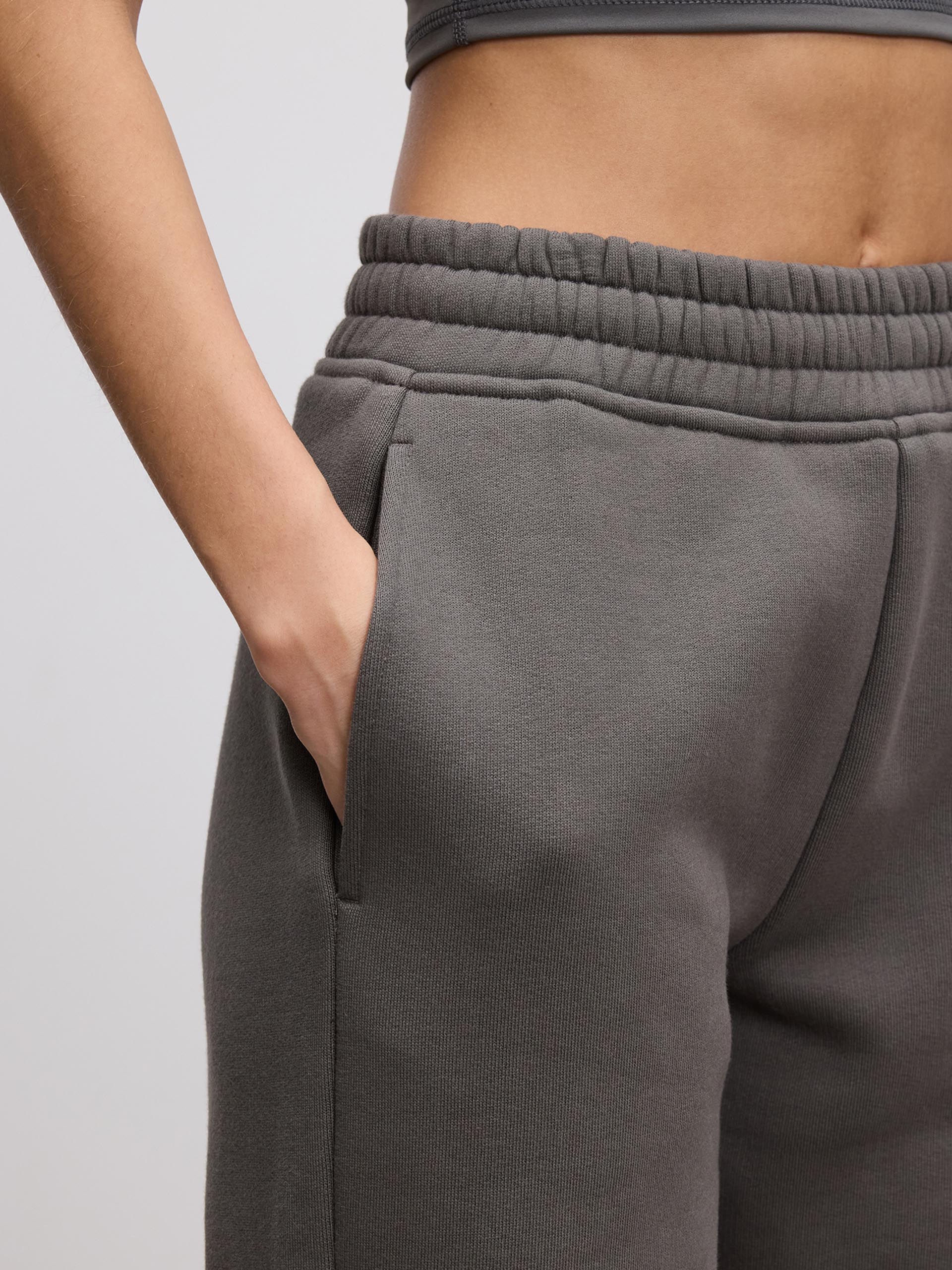 Womens Relaxed Straight Leg Jogger in Grey - Image 6