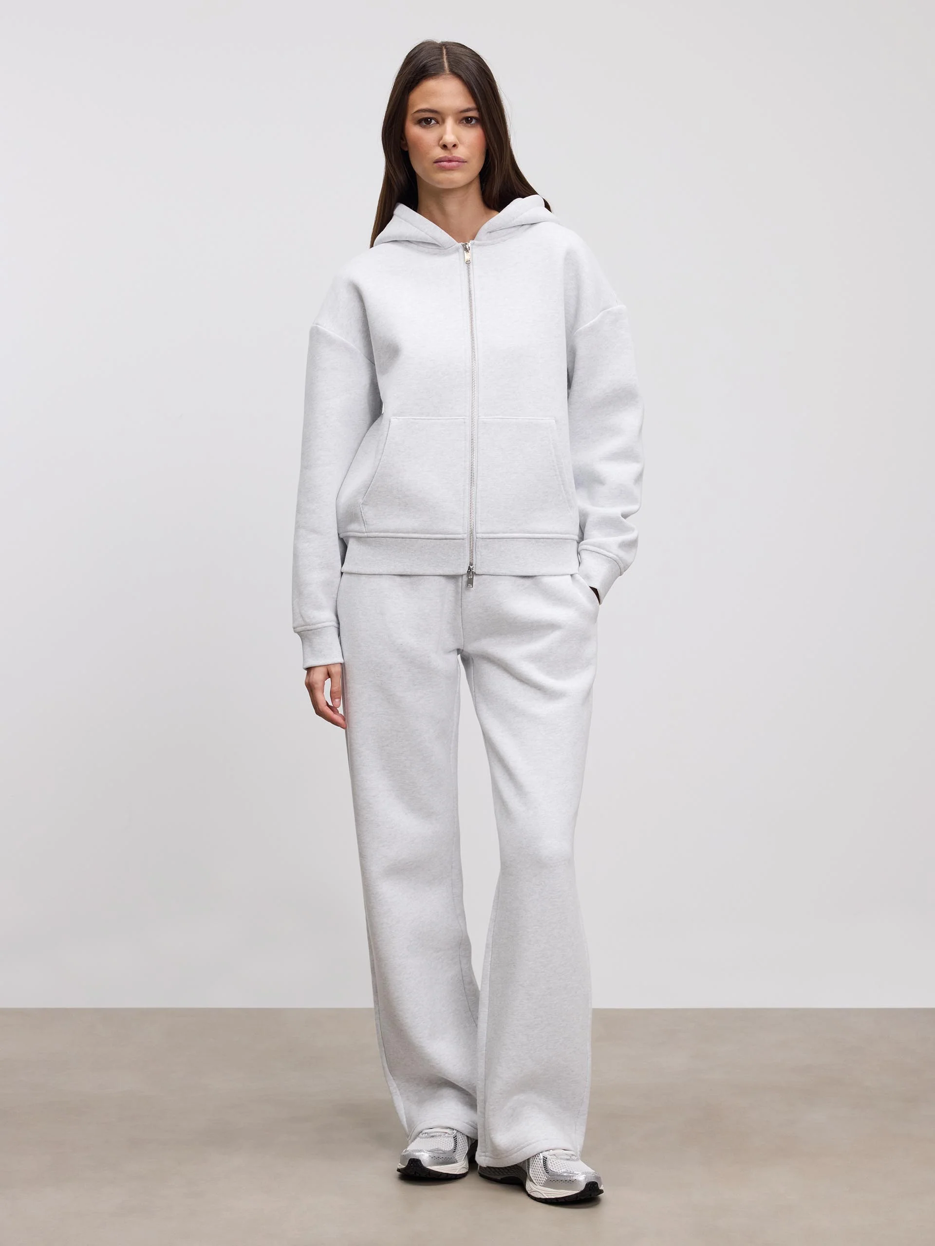 Womens Relaxed Straight Leg Jogger in Marl Grey - Image 3