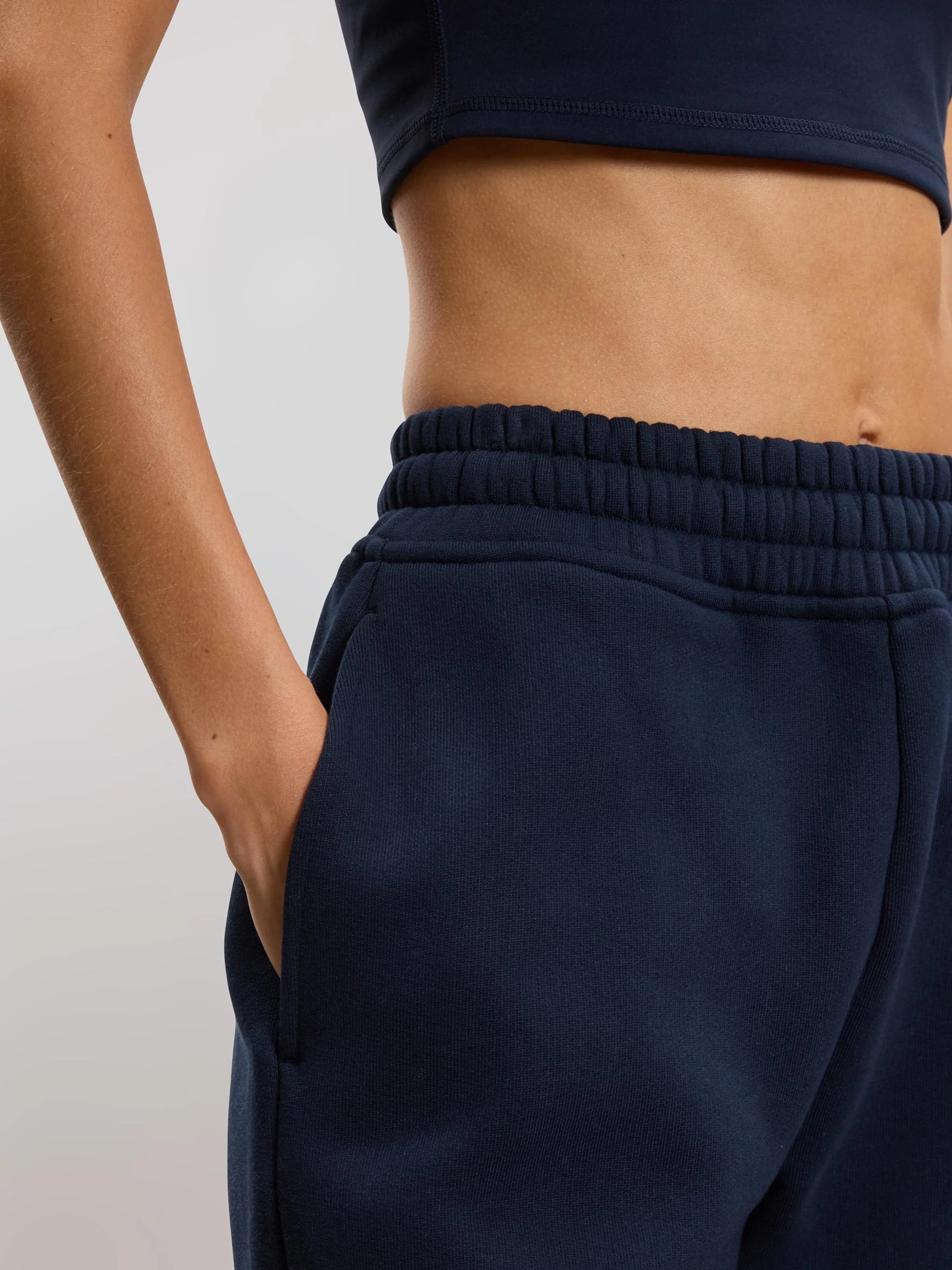 Womens Relaxed Straight Leg Jogger in Navy - Image 3