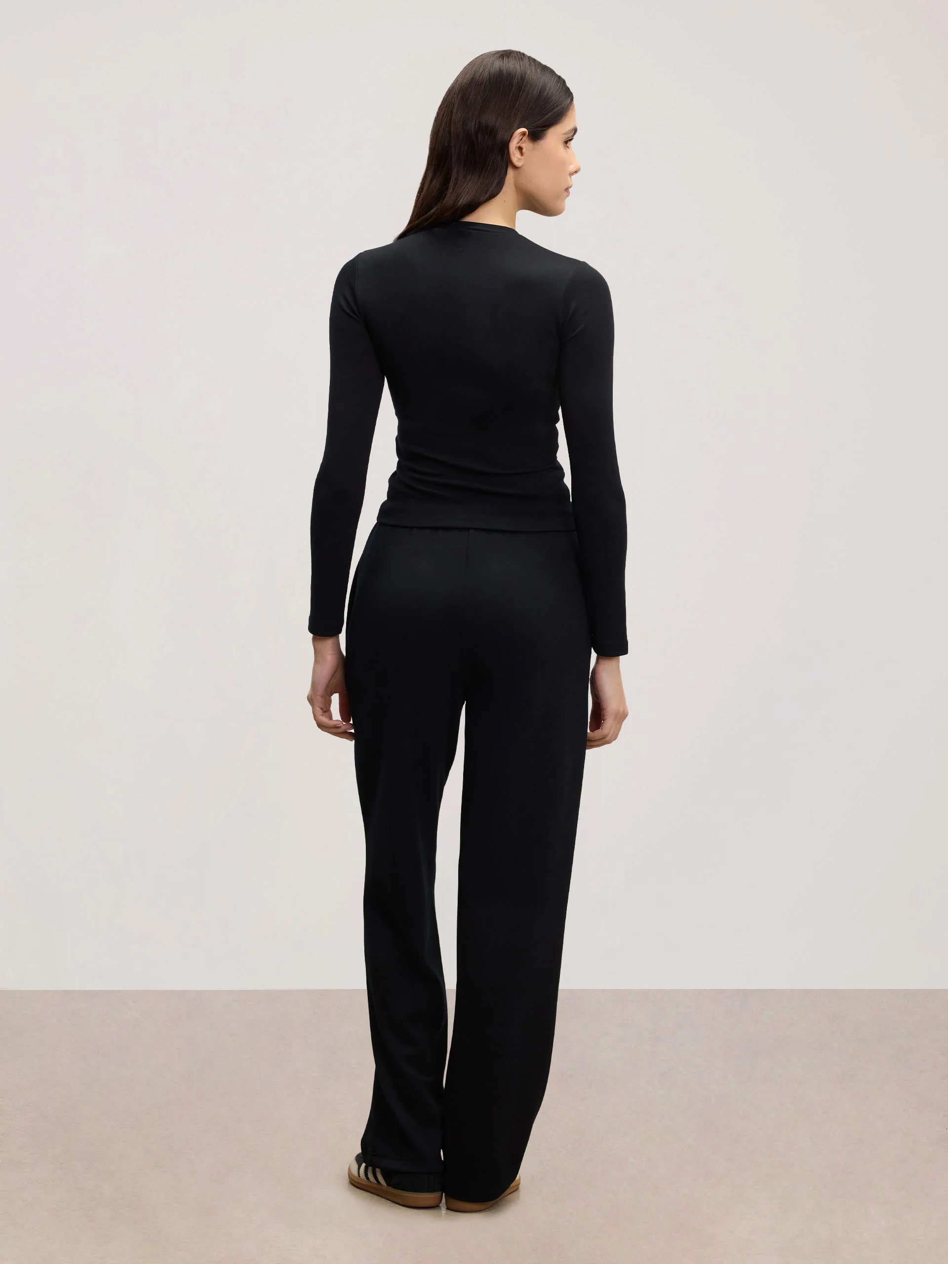 Womens Soft Interlock Jogger in Black - Image 5