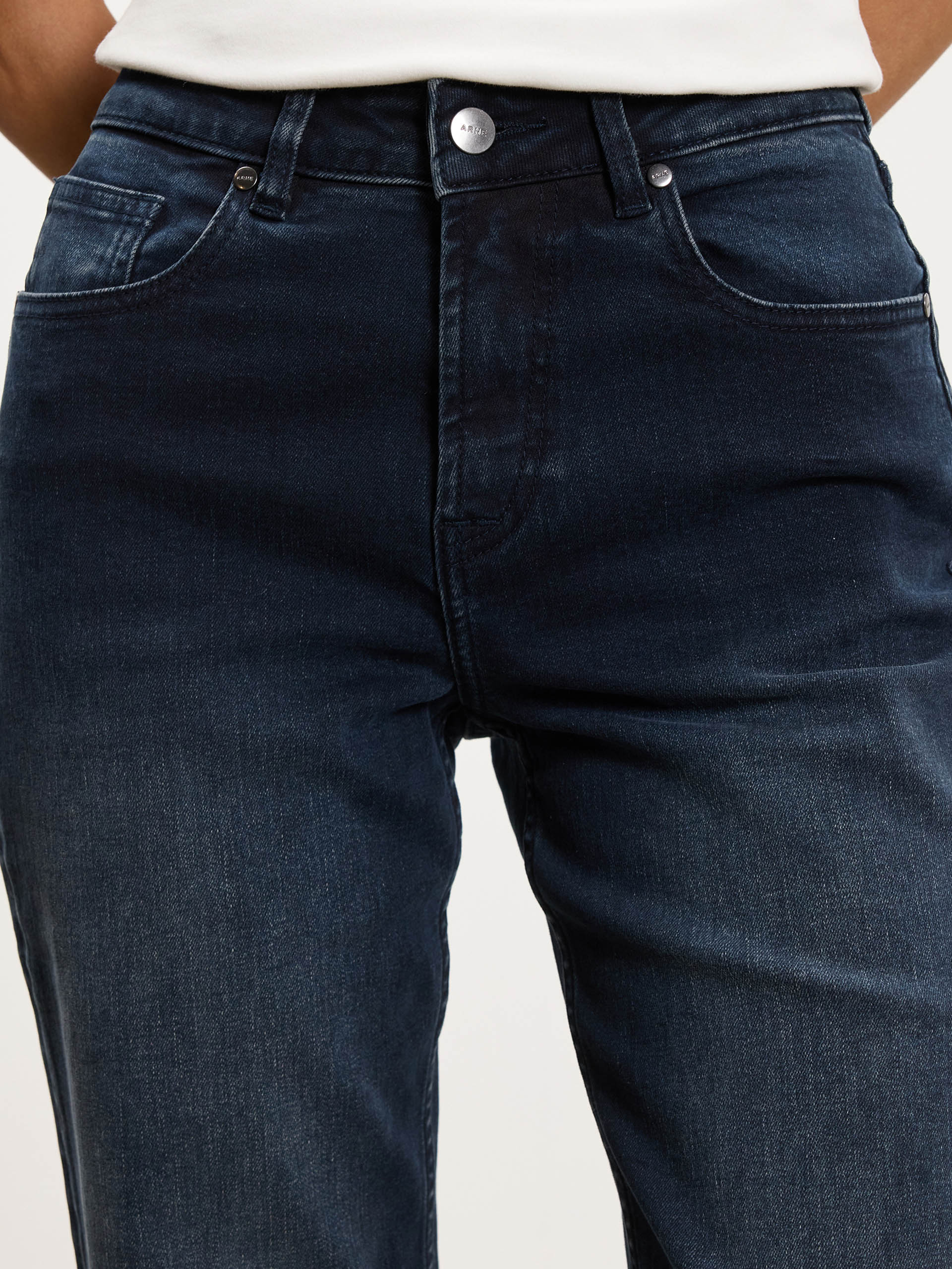 Womens Straight Leg Denim Jeans in Midnight Blue - Image 4