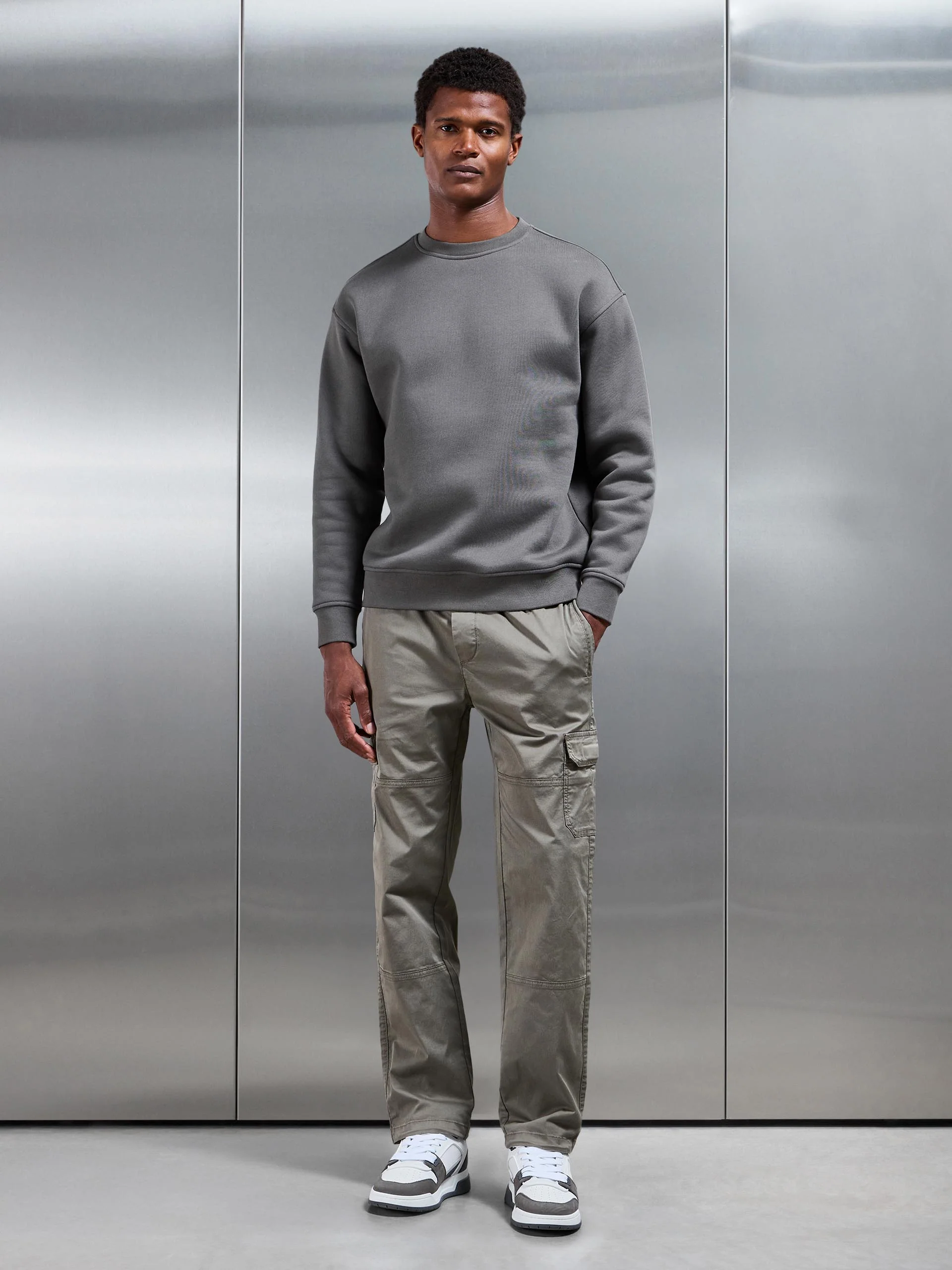 Worker Cargo Pant in Olive - Image 3