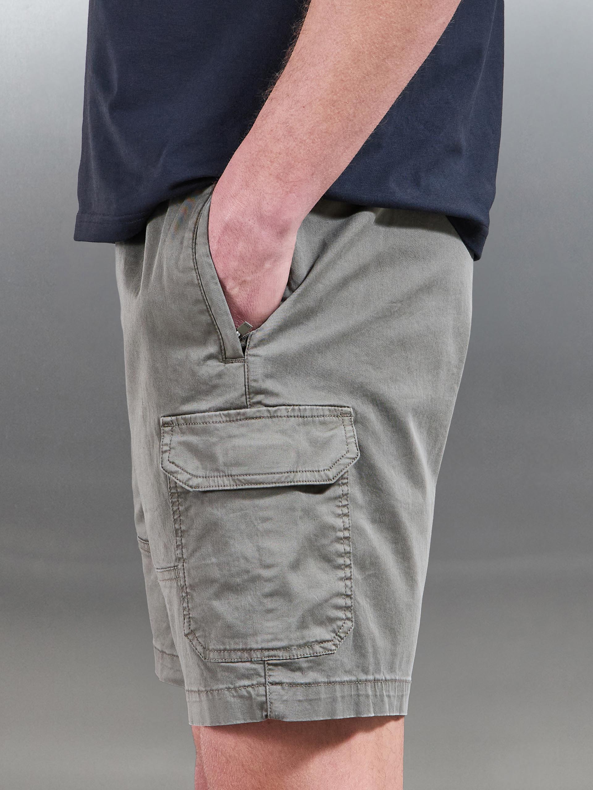 Worker Cargo Short in Olive - Image 4